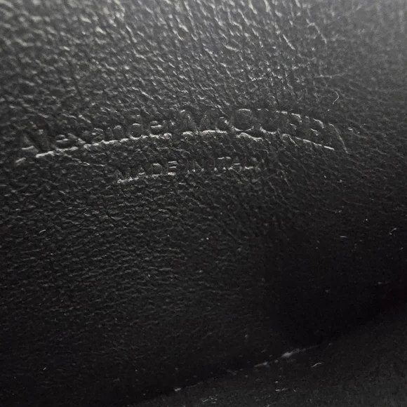 Alexander McQueen Skull Croc-Embossed Leather Card Holder Black - Picture 3 of 7